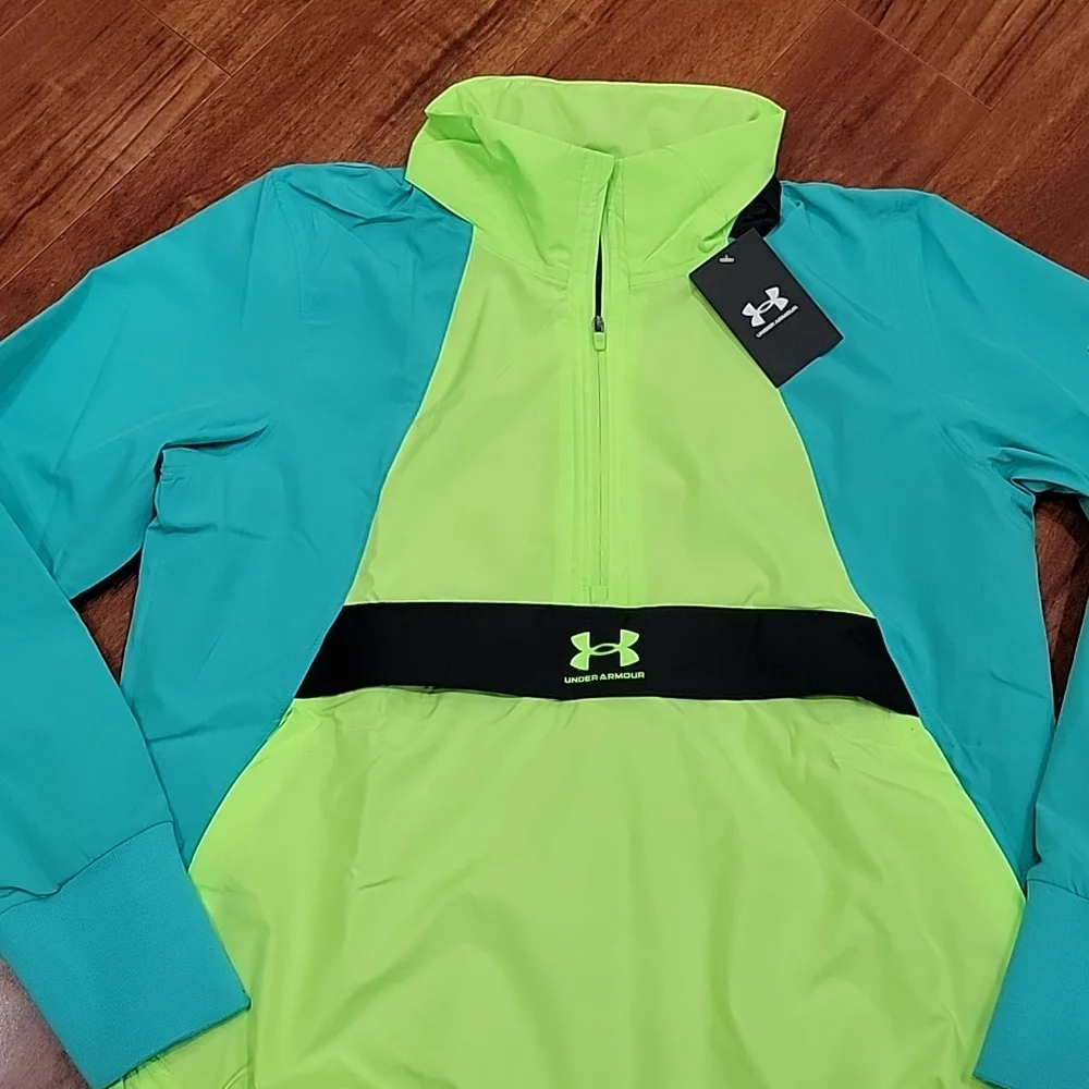 NWT size M Under Armour 1/2 zip windbreaker - Picture 2 of 14